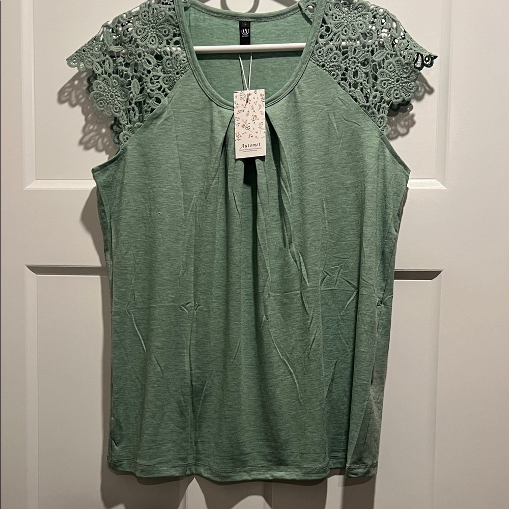 Elegant Green Lace Accent Blouse